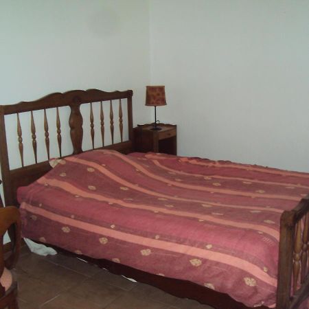 El Gato Negro Bed & Breakfast Монтиняк Екстериор снимка