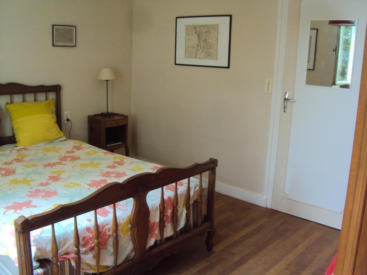 El Gato Negro Bed & Breakfast Монтиняк Екстериор снимка